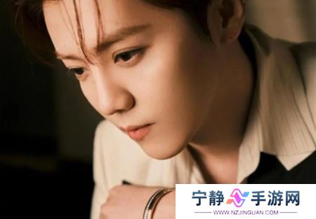 热搜第一,曝鹿晗关晓彤已分手,朋友圈晒出截图,难怪鹿晗状态不对