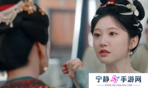 《似锦》开播热度惨淡,复制粘贴剧情无心意,网友:景甜也救不了