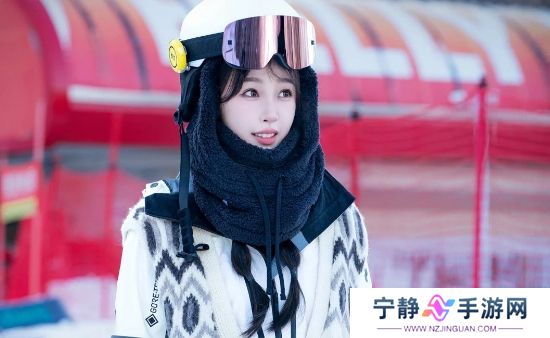 《嘘，国王在冬眠》搭档刘亦菲没红，25岁的他搭档虞书欣却火了