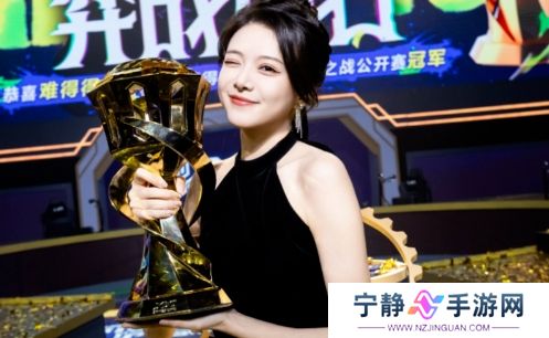 曝Miss身价超5个亿，电竞大小姐名不虚传，骆歆：自己连1/20都不到
