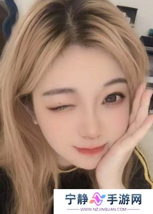 刘飞儿自曝早年拍美照原因，称自己不是为了钱，纯粹喜欢把青春留住